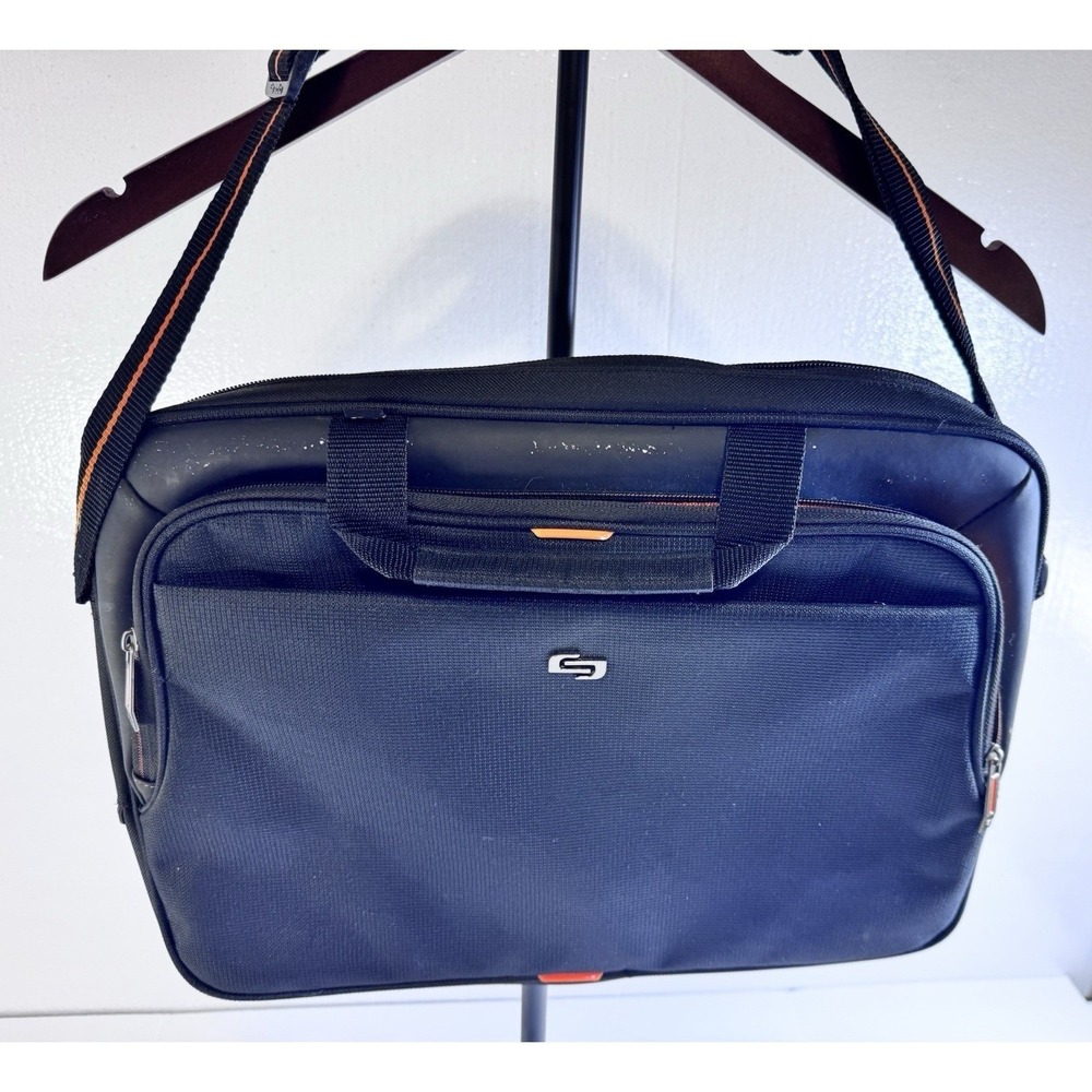 Solo Urban‎ Slim Brief Black Laptop Messenger Bag Case 15.6 inch UBN101-4
